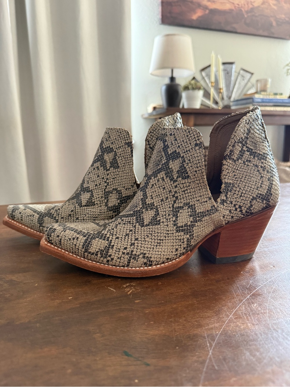 Ariat Dixon booties - Picture 2 of 3